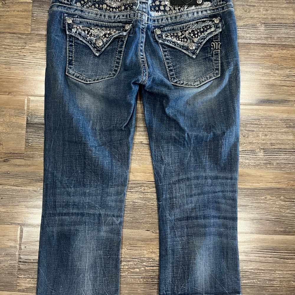 Miss Me Dark Blue Capri Jeans with Embellished Pockets